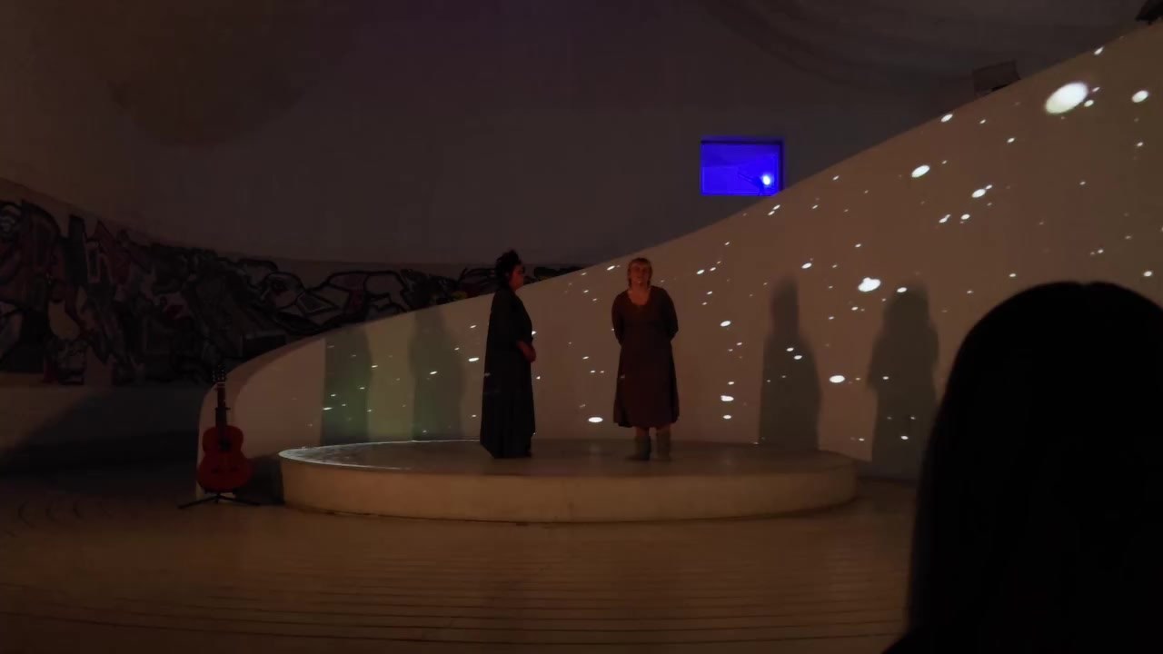 Lempi & Shailee Shmuely во Спомен-костурницата, 27.09.2026